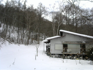 長野県菅平高原 ゆたか山荘 西側(坂上) 2026/01/19 13:15