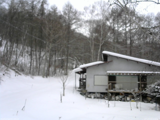 長野県菅平高原 ゆたか山荘 西側(坂上) 2026/01/20 10:30