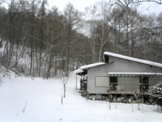 長野県菅平高原 ゆたか山荘 西側(坂上) 2026/01/20 10:45