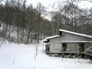 長野県菅平高原 ゆたか山荘 西側(坂上) 2026/01/20 12:30
