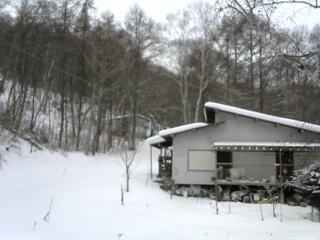 長野県菅平高原 ゆたか山荘 西側(坂上) 2026/01/20 12:45