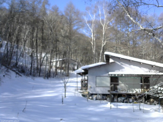 長野県菅平高原 ゆたか山荘 西側(坂上) 2026/01/21 10:15