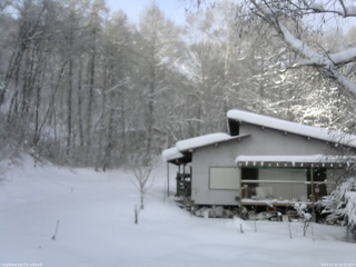 長野県菅平高原 ゆたか山荘 西側(坂上) 2026/01/22 08:30