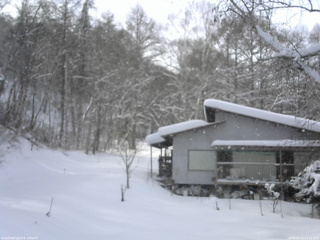 長野県菅平高原 ゆたか山荘 西側(坂上) 2026/01/22 13:15