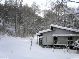 長野県菅平高原 ゆたか山荘 西側(坂上) 2026/01/22 13:30