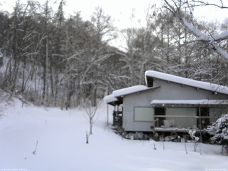 長野県菅平高原 ゆたか山荘 西側(坂上) 2026/01/22 14:15