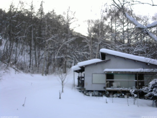 長野県菅平高原 ゆたか山荘 西側(坂上) 2026/01/22 15:45