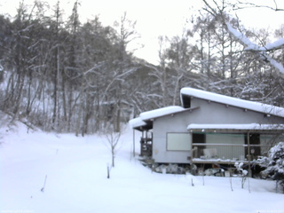 長野県菅平高原 ゆたか山荘 西側(坂上) 2026/01/22 16:45