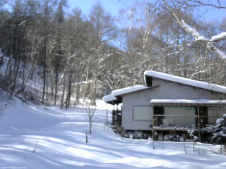 長野県菅平高原 ゆたか山荘 西側(坂上) 2026/01/23 12:45