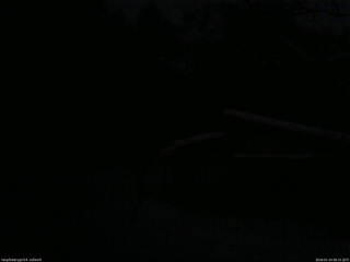 長野県菅平高原 ゆたか山荘 西側(坂上) 2026/01/24 06:15