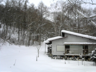 長野県菅平高原 ゆたか山荘 西側(坂上) 2026/01/24 08:45