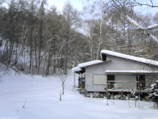 長野県菅平高原 ゆたか山荘 西側(坂上) 2026/01/24 09:00