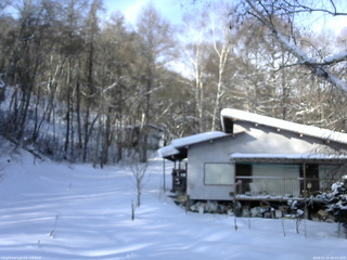 長野県菅平高原 ゆたか山荘 西側(坂上) 2026/01/24 09:15
