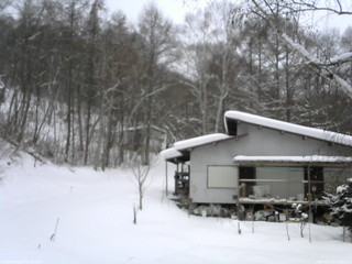 長野県菅平高原 ゆたか山荘 西側(坂上) 2026/01/24 11:00