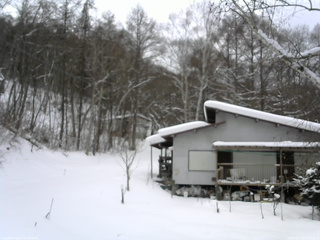 長野県菅平高原 ゆたか山荘 西側(坂上) 2026/01/24 13:00
