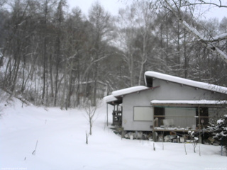 長野県菅平高原 ゆたか山荘 西側(坂上) 2026/01/24 13:45
