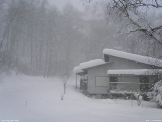 長野県菅平高原 ゆたか山荘 西側(坂上) 2026/01/25 07:45