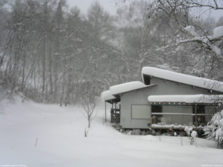 長野県菅平高原 ゆたか山荘 西側(坂上) 2026/01/25 11:00