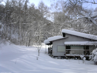 長野県菅平高原 ゆたか山荘 西側(坂上) 2026/01/25 13:30