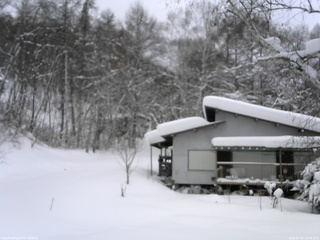 長野県菅平高原 ゆたか山荘 西側(坂上) 2026/01/25 15:45