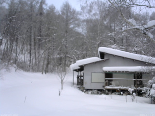 長野県菅平高原 ゆたか山荘 西側(坂上) 2026/01/26 07:15