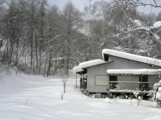 長野県菅平高原 ゆたか山荘 西側(坂上) 2026/01/26 11:00