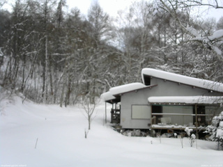 長野県菅平高原 ゆたか山荘 西側(坂上) 2026/01/26 13:15