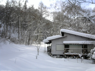 長野県菅平高原 ゆたか山荘 西側(坂上) 2026/01/26 13:30
