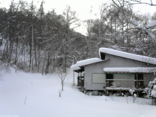 長野県菅平高原 ゆたか山荘 西側(坂上) 2026/01/26 14:15