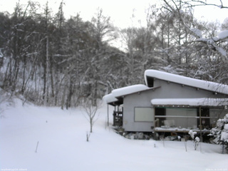 長野県菅平高原 ゆたか山荘 西側(坂上) 2026/01/26 14:45