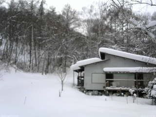 長野県菅平高原 ゆたか山荘 西側(坂上) 2026/01/26 16:00