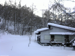 長野県菅平高原 ゆたか山荘 西側(坂上) 2026/01/27 16:15