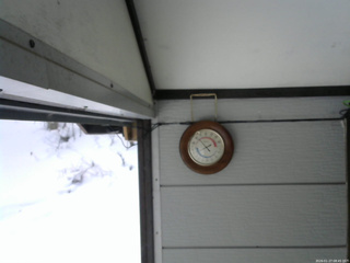 長野県菅平高原 ゆたか山荘 温度計 2026/01/27 08:45