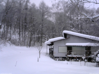 長野県菅平高原 ゆたか山荘 西側(坂上) 2026/01/28 07:00