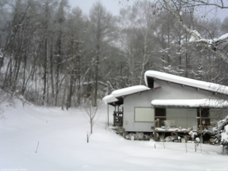 長野県菅平高原 ゆたか山荘 西側(坂上) 2026/01/28 09:45