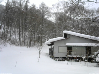 長野県菅平高原 ゆたか山荘 西側(坂上) 2026/01/28 12:15