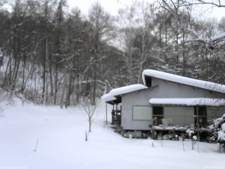 長野県菅平高原 ゆたか山荘 西側(坂上) 2026/01/28 15:15