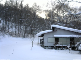 長野県菅平高原 ゆたか山荘 西側(坂上) 2026/01/28 16:30