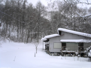 長野県菅平高原 ゆたか山荘 西側(坂上) 2026/01/29 07:15