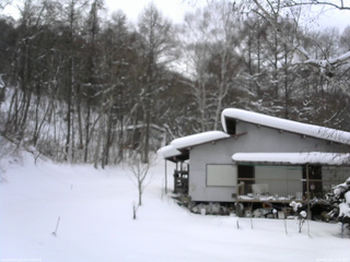 長野県菅平高原 ゆたか山荘 西側(坂上) 2026/01/29 13:45