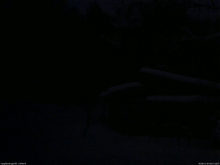 長野県菅平高原 ゆたか山荘 西側(坂上) 2026/01/30 06:15