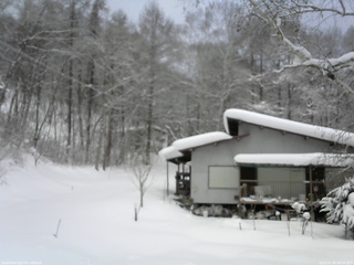 長野県菅平高原 ゆたか山荘 西側(坂上) 2026/01/30 08:30
