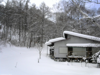 長野県菅平高原 ゆたか山荘 西側(坂上) 2026/01/30 12:30