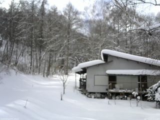長野県菅平高原 ゆたか山荘 西側(坂上) 2026/01/30 13:45