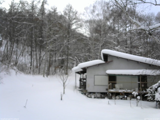 長野県菅平高原 ゆたか山荘 西側(坂上) 2026/01/30 14:15