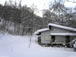 長野県菅平高原 ゆたか山荘 西側(坂上) 2026/01/30 16:00