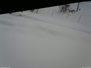 長野県菅平高原 ゆたか山荘 駐車場 2026/01/30 12:00