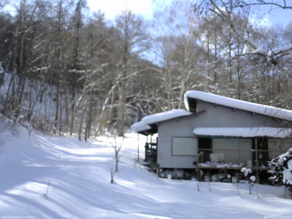 長野県菅平高原 ゆたか山荘 西側(坂上) 2026/01/31 13:45