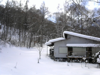 長野県菅平高原 ゆたか山荘 西側(坂上) 2026/02/01 13:45