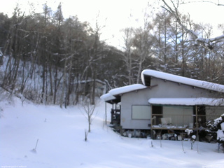 長野県菅平高原 ゆたか山荘 西側(坂上) 2026/02/01 14:45